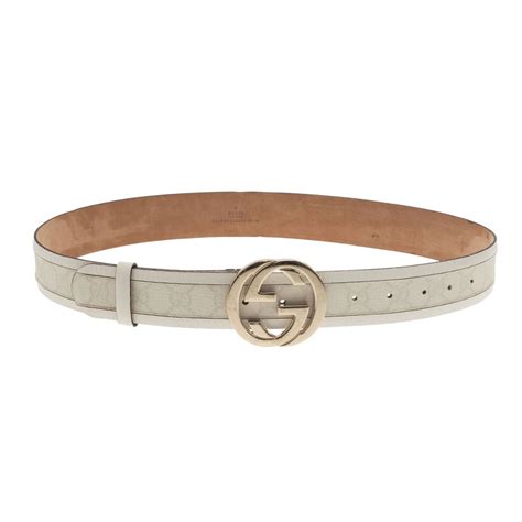 white gucci belt with silver buckle